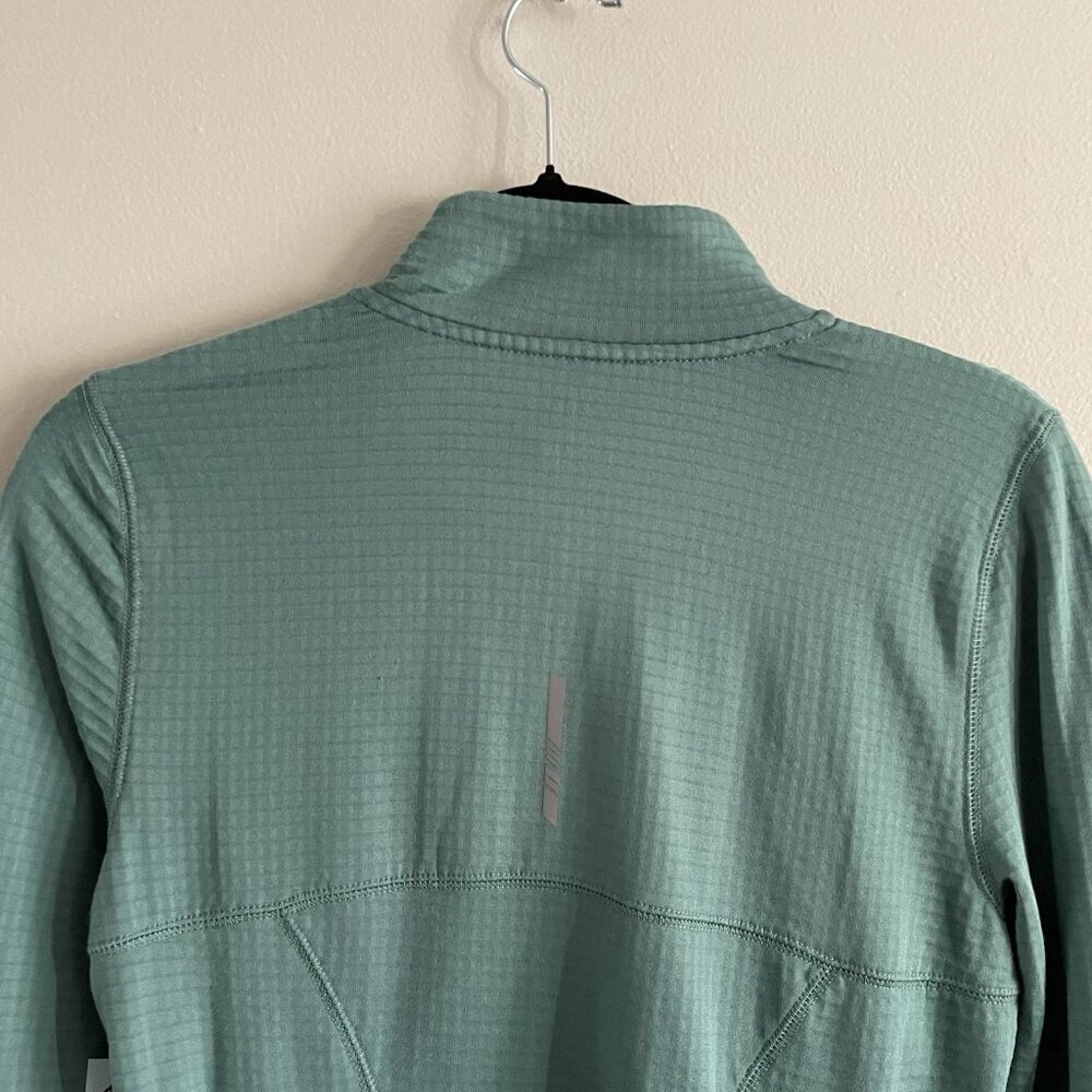 DSG Women S Muted Algae Outdoor Moisture Wicking Run 1/2 Zip Pullover NWT - Picture 14 of 15